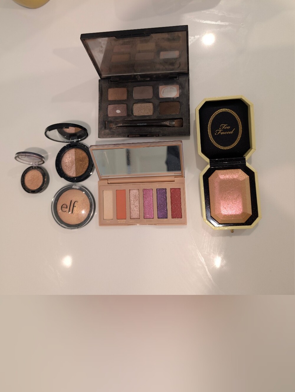 Assorted Women’s Makeup Set